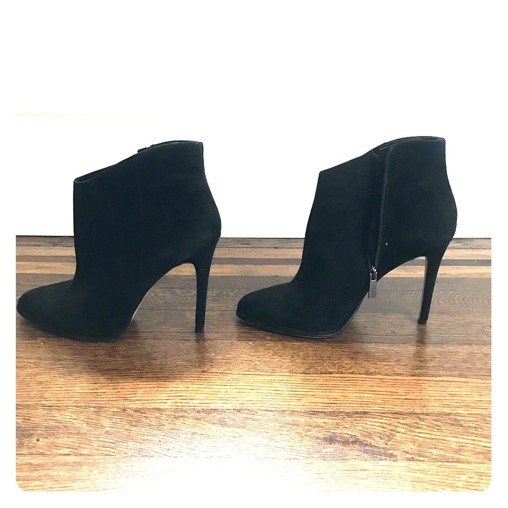 Vince camuto suede leather booties 8.5